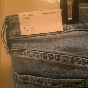 NWT American Eagle Festival Flare SHORT jeans